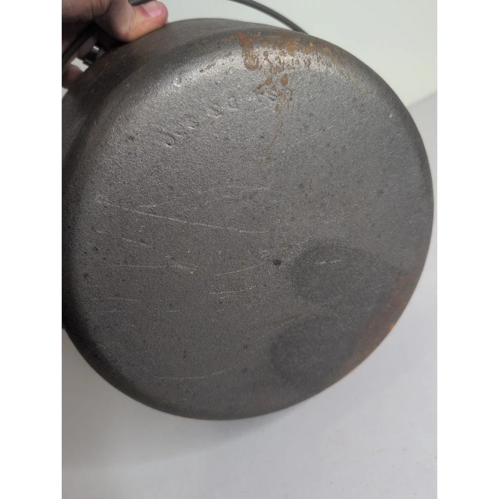Unmarked Lodge this vintage